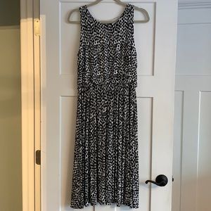 Loft dress black & white stretch waistline soft cotton feel sleeveless slip on